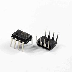 TLC555CP 8-PDIP IC OSC MONO TIMING 2.1MHZ 8-DIP