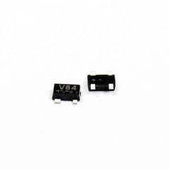 NE3513M04-T2-A M04 IC HJ-FET RF N-CH LNA M04 4SMD
