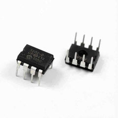 MCP3202-BI/P 8-PDIP IC ADC 12BIT 2.7V 2CH SPI 8-DIP