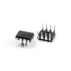 MAX749CPA+ 8-PDIP IC LCD BIAS SUPPLY DGT ADJ 8-DIP