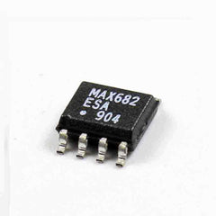 MAX682ESA+T 8-SOIC IC REG SWITCHED CAP 5V 8SOIC